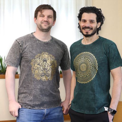 Stone Washed T-Shirt - Hamsa - Dark Grey Medium