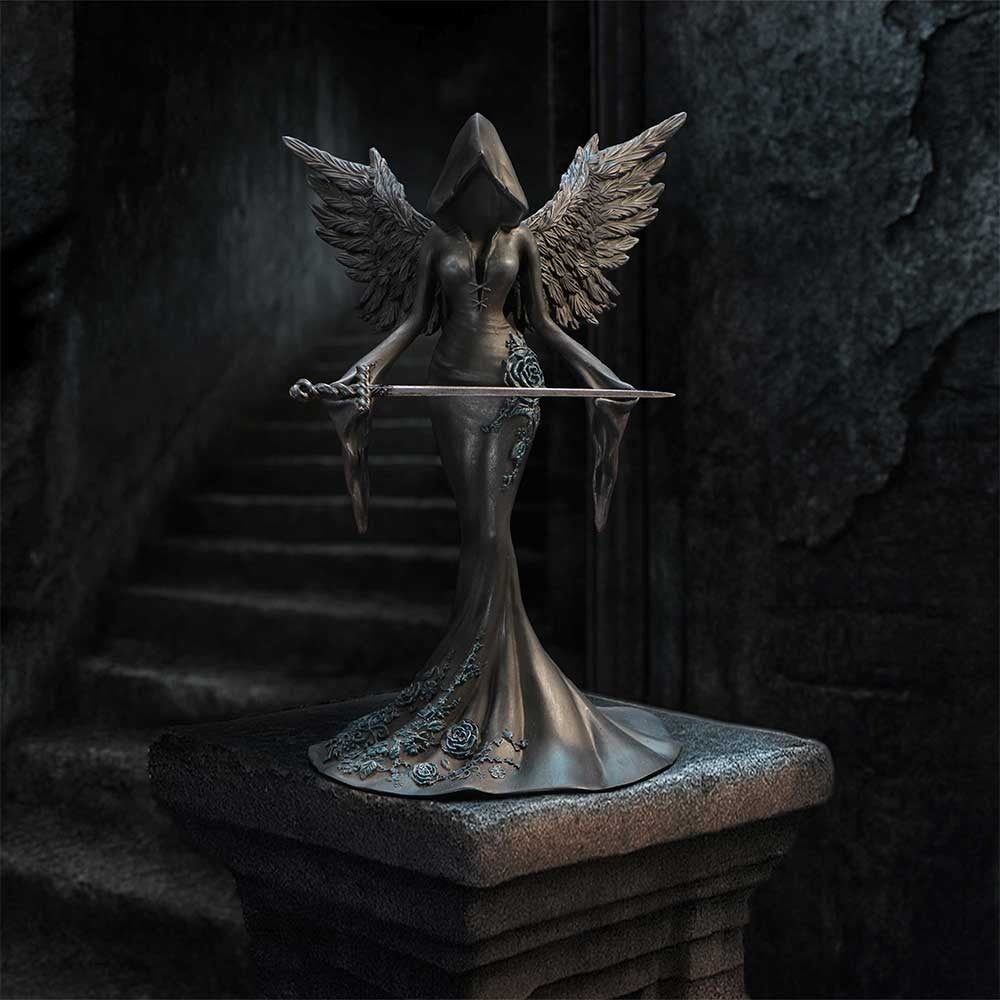 Femme Fatale Warrior Figurine