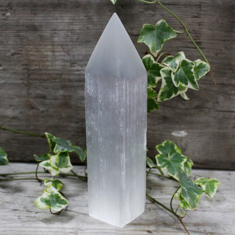 Selenite Pencil Point Tower 20 cm