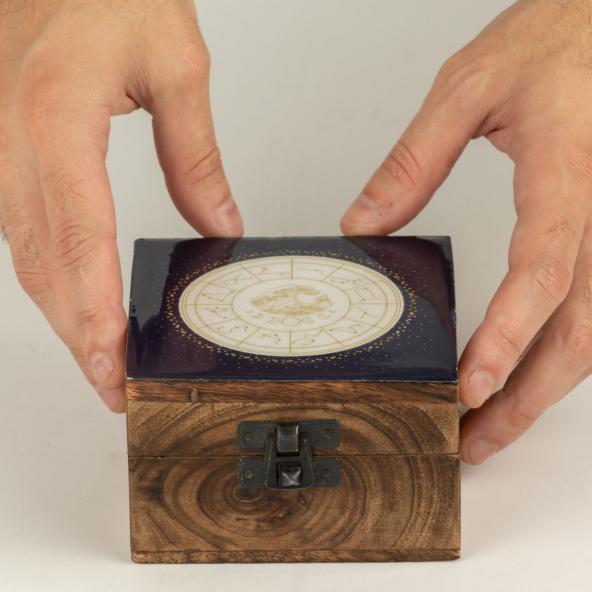 Aquarius Small Enamelled Keepsake Box