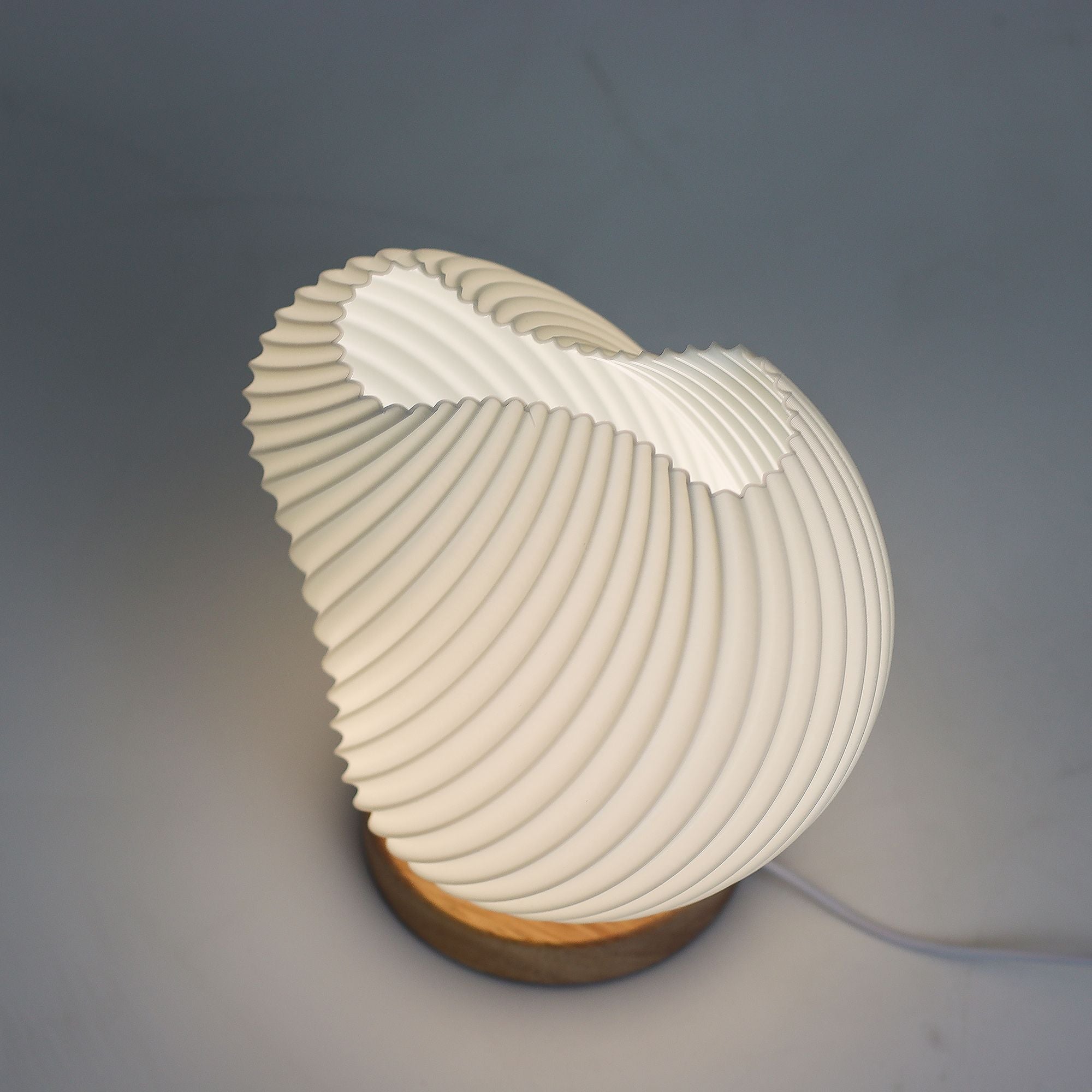 Shell Twisted New Wave Lamp