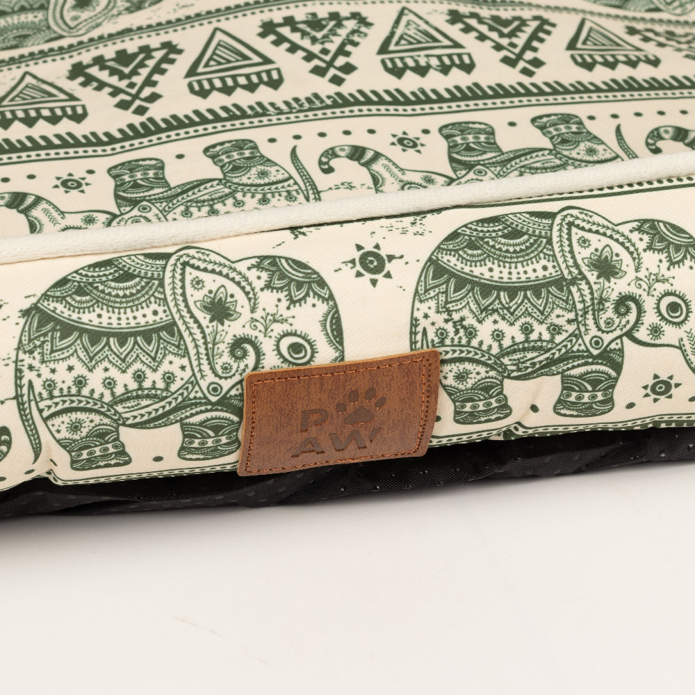 Green Lucky Elephant Pet Bed  – PAW