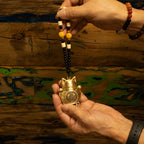 Lucky Cat Feng Shui Hanging | Maneki-Neko Prosperity Décor