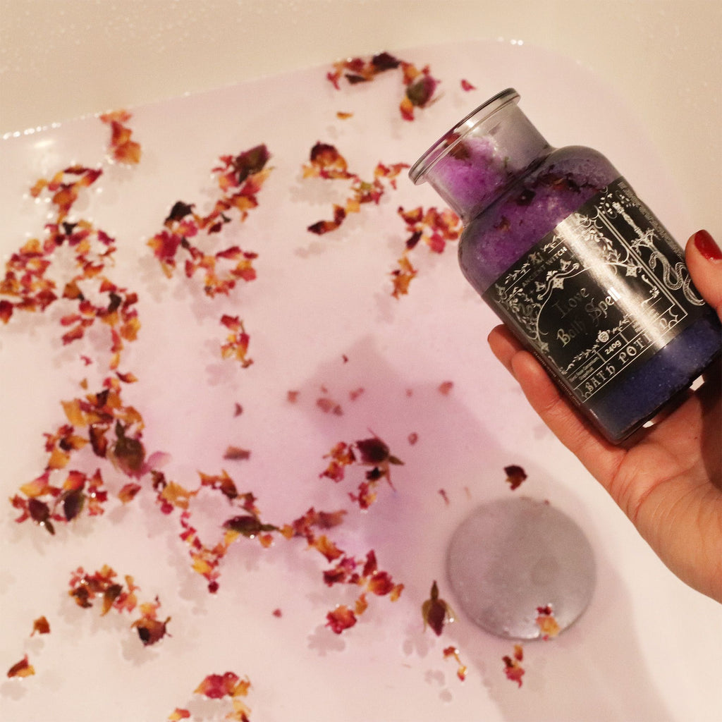 Ancient Witch Love Bath Spell Potion & Rose Quartz Crystal Amulet