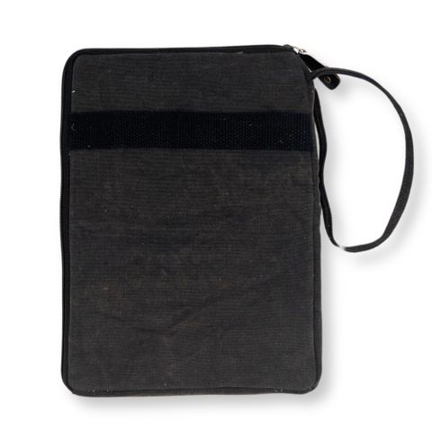Charcoal Stonewash Tablet Pouch (21x29cm )
