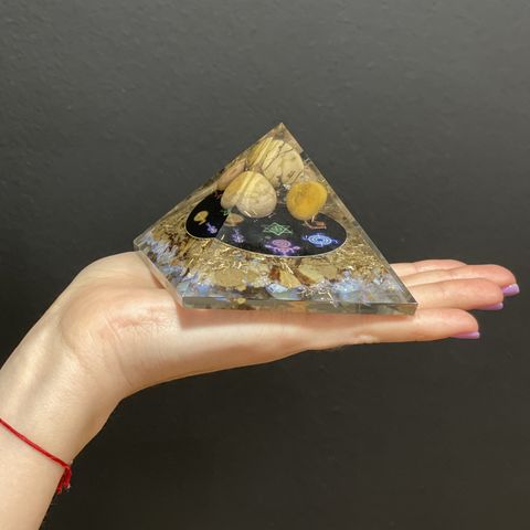 Midnight Reiki Orgonite Pyramid | 70mm