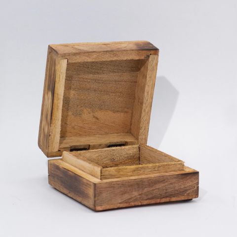 Maroon Mushroom Medium Square Box